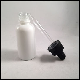 Chine Le compte-gouttes blanc comme le lait de l'huile 30ml essentielle met la bouteille en bouteille de liquide de cigarette d'E fournisseur