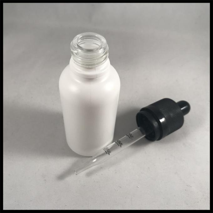 Conteneurs en verre blancs comme le lait de liquide de cigarette de la bouteille E de compte-gouttes de l'huile 30ml essentielle